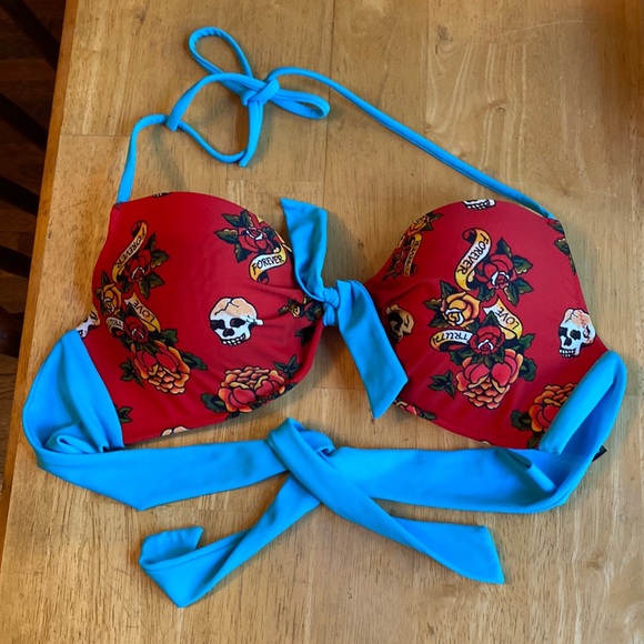 Hot Topic Swim Hot Topic Bikini Top Size L Poshmark